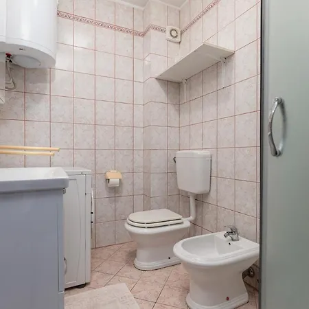 Medak Apartment *